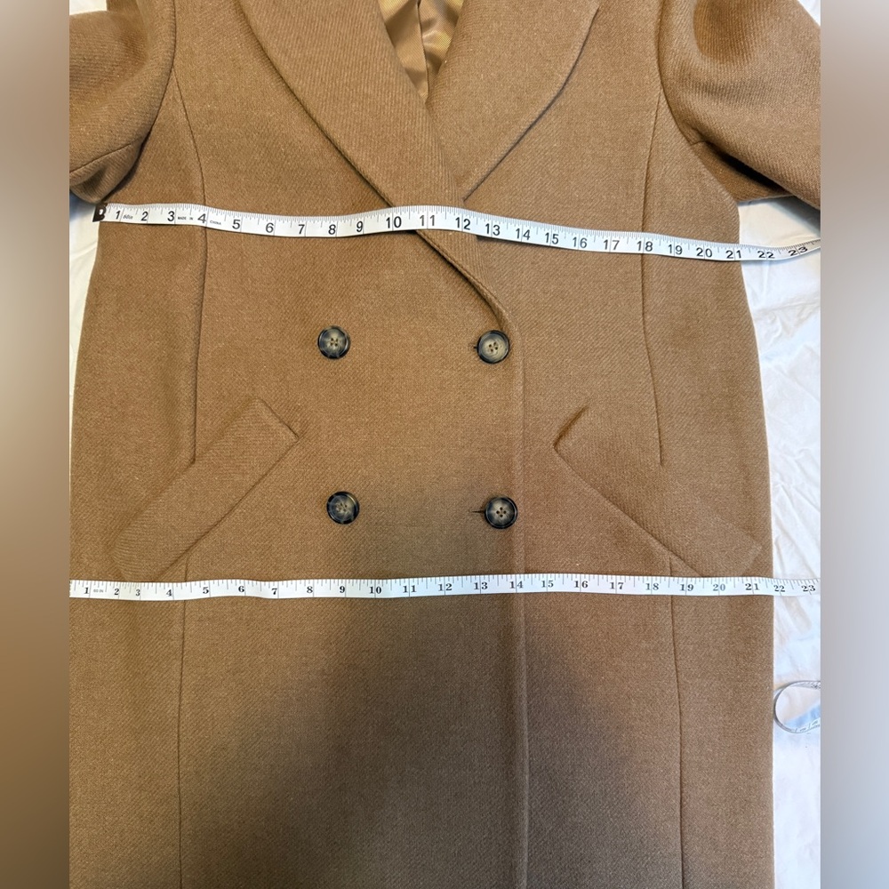 H&M double breasted camel wool blend coat. NWOT. Size 2, but fits like a medium. - Picture 5 of 8